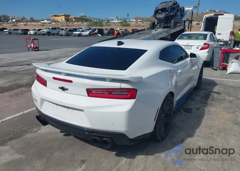 2018 Chevrolet Camaro Zl1 из США, поврежденный, VIN 1G1FK1R65J0130092